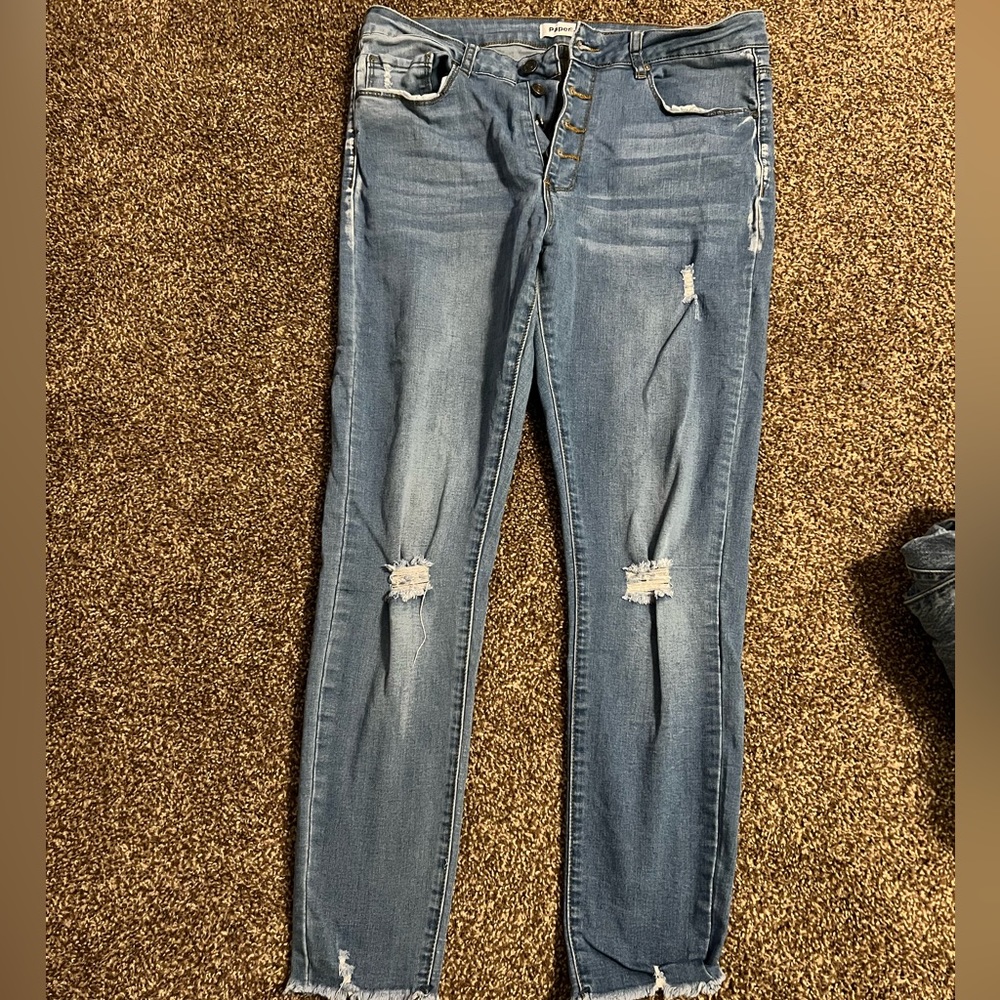 Distressed Skinny Jeans